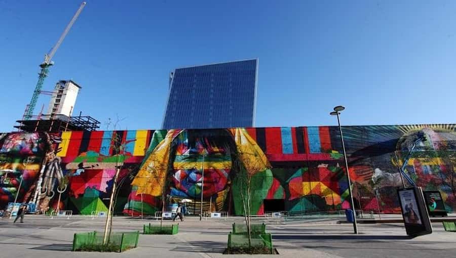 3-Hour Urban Arts Walking Tour - Olympic Boulevard and The Ethnicities mural