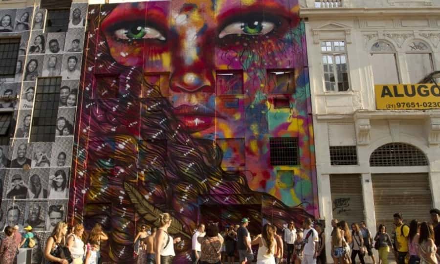 3-Hour Urban Arts Walking Tour - Brazilian artists, culture, and current events