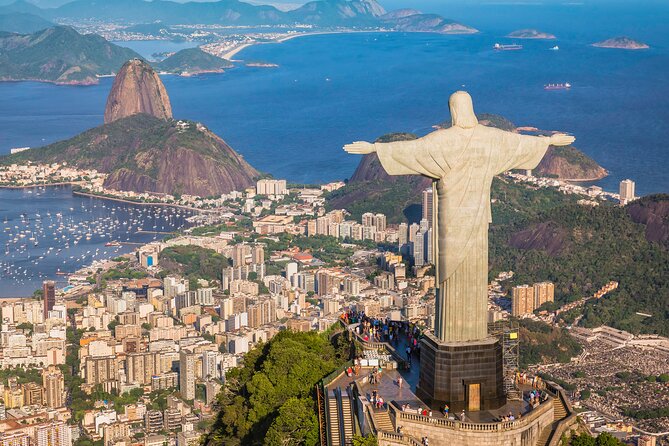 City Tour Full VIP - Corcovado Train + Churrascaria Rodízio - Selarón Steps and a short look at central Rio