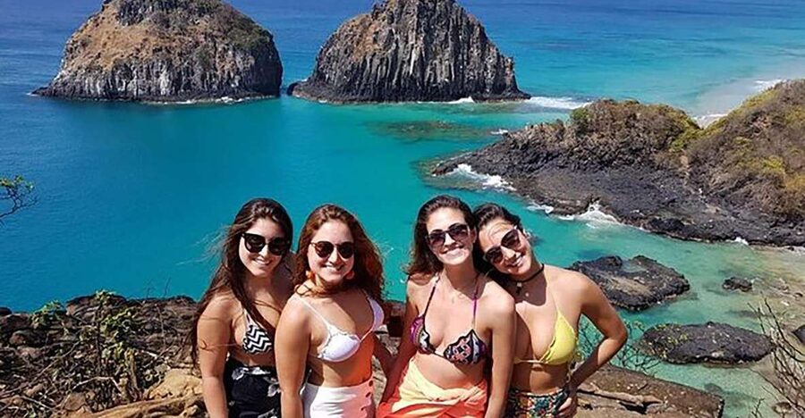 Discover Noronha: 7-Hour Ilhatour Adventure - Who should book this experience?