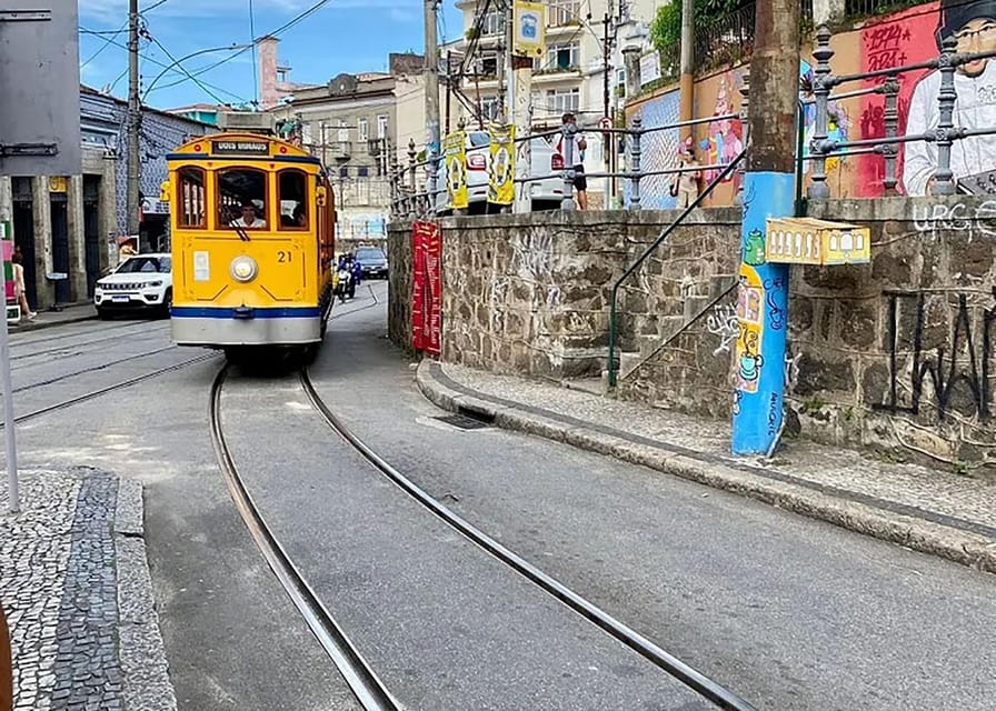 Explore Santa Teresa: Walking Tour - Chácara do Céu Museum for art and setting