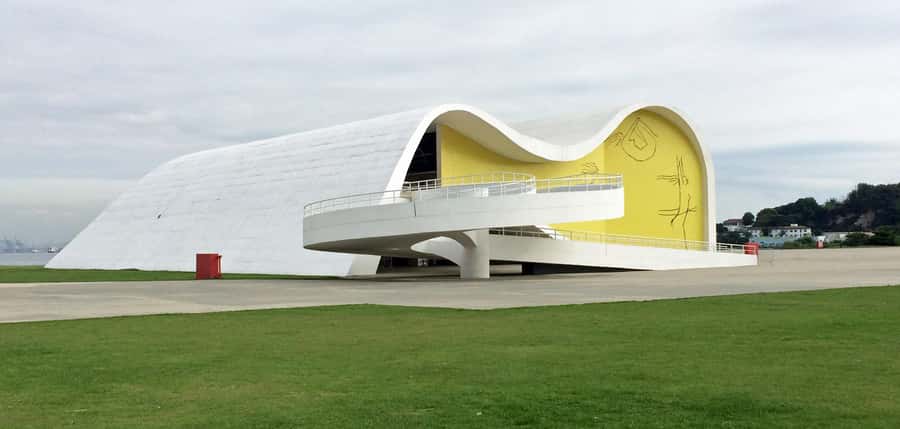 From Rio de Janeiro: Niterói Day Trip - Guide quality can shape the whole morning
