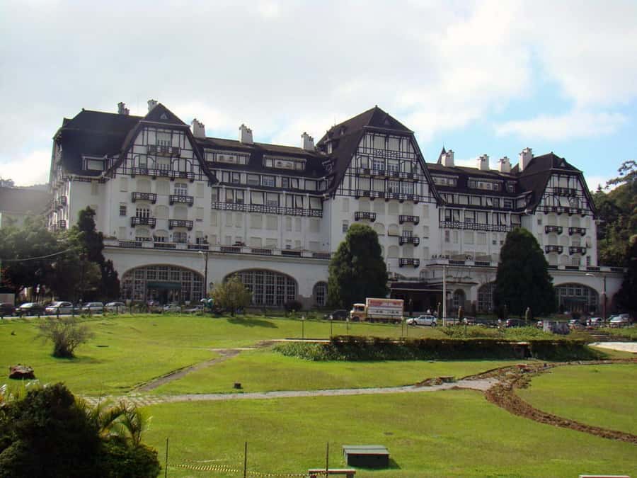From Rio de Janeiro: Petrópolis Day Trip with Optional Lunch - The mountain road and early pickup