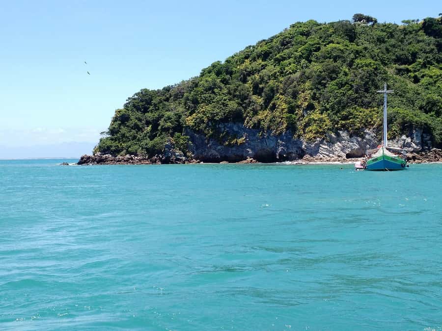 From Rio: Full Day in Búzios with Catamaran Tour and Lunch - Why Búzios works as a long day from Rio