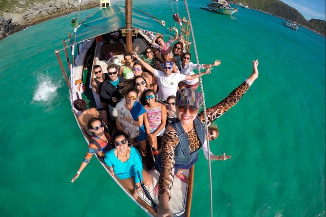 Full Day Tour to Angra dos Reis and Grand Island - Rio to Angra dos Reis, a beautiful destination with a long approach