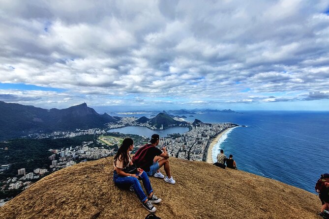 Half Day Hiking Tour Morro Dois Irmaos and Favela Vidigal - Why Morro Dois Irmaos is worth your morning