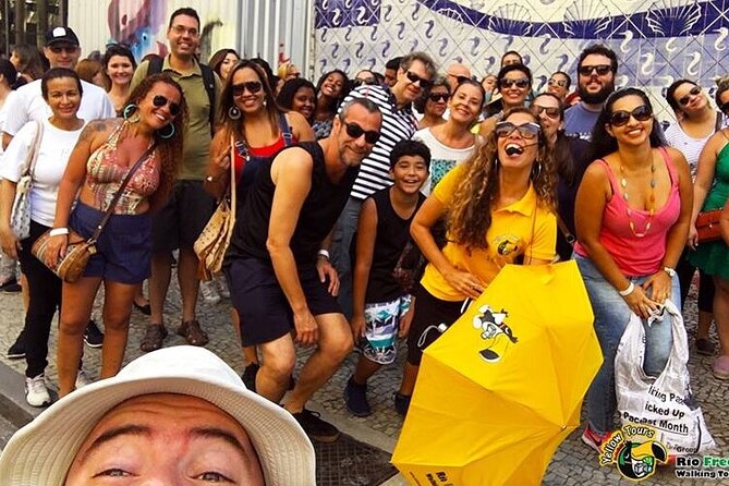Learn the History of Rio with an Unforgettable City Center Walking Tour - Largo da Carioca and the oldest city buildings