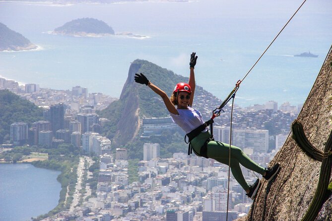 Morro Dois Irmãos Hikking + Vidigal Favela Tour - The climb to the 533-meter summit