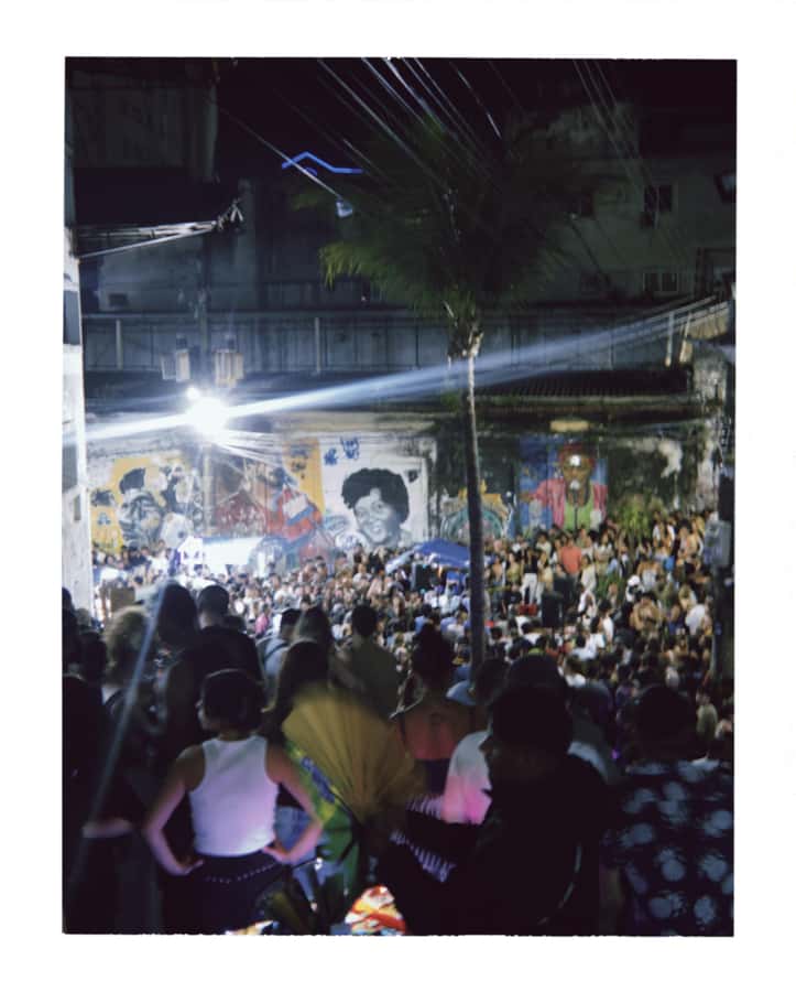 Pedra do Sal: Live Samba Night with Local Guide & Drink - How the guides shape the night