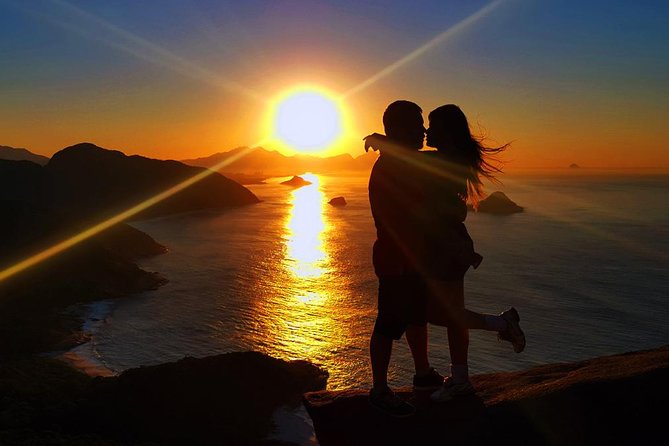 Pedra do Telégrafo Hiking Tour ( Telegraph Rock - Avoid Crowds) - Rio de Janeiro - The viewpoint and the photo queue