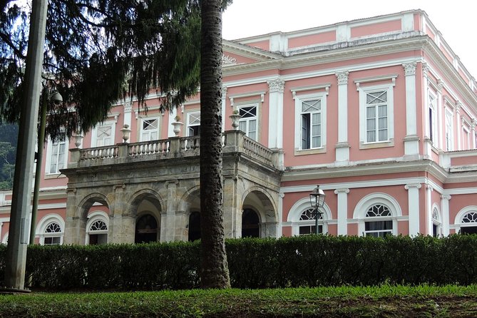 Petrópolis Day Trip from Rio de Janeiro including Imperial Museum and Crystal Palace - Lunch and free time in central Petrópolis