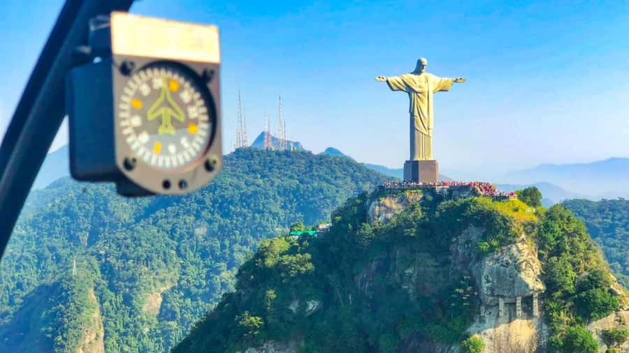 Private Helicopter tour - Rio de janeiro in 30min - Arpoador and Copacabana Beach