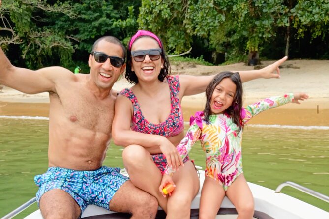 Private VIP Paradise Ilha Grande Speed Boat and Transfer from Rio - From Rio traffic to Ilha Grande’s open water