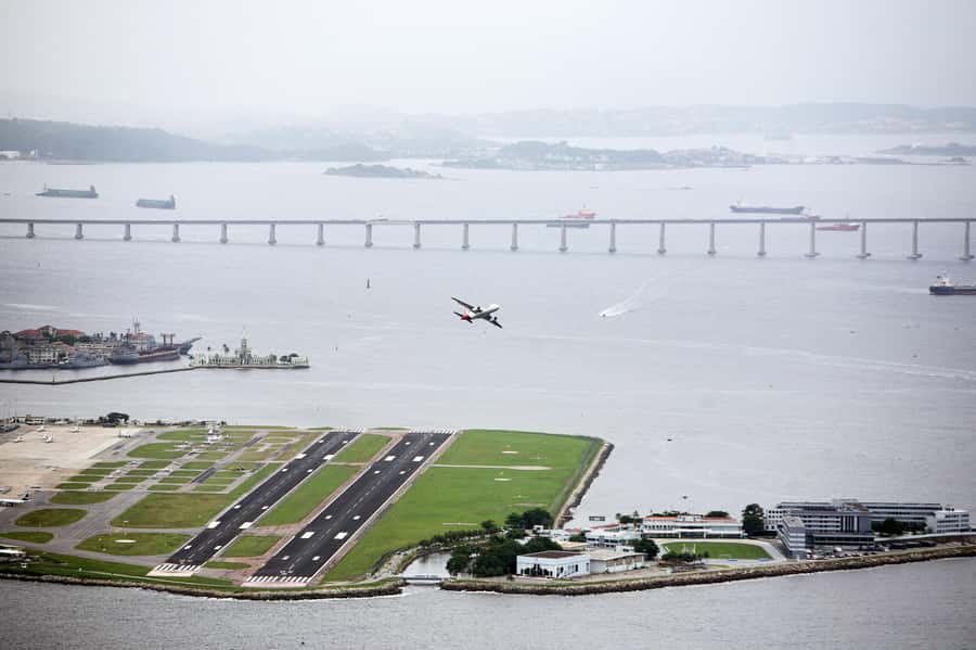 Rio Airport Layover: Christ the Redeemer & Sugarloaf Tour - Sugarloaf Mountain and the cable-car views