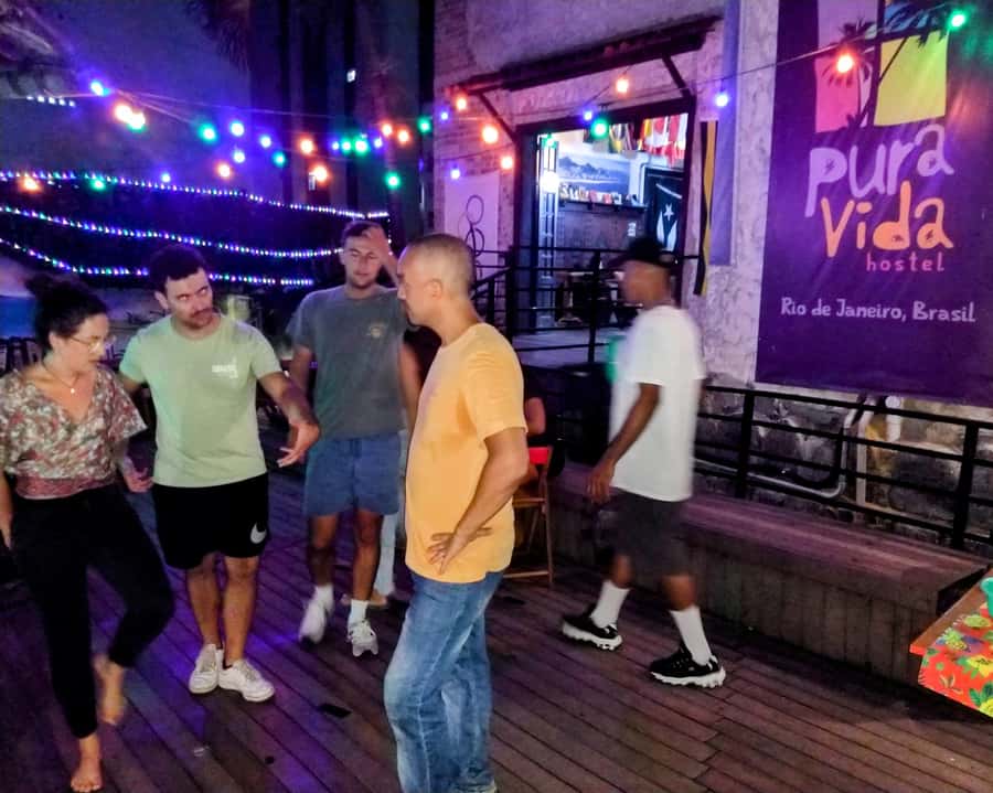 Rio: Caipirinha Workshop and Samba Class - Finding Pura Vida Hostel near Posto 5