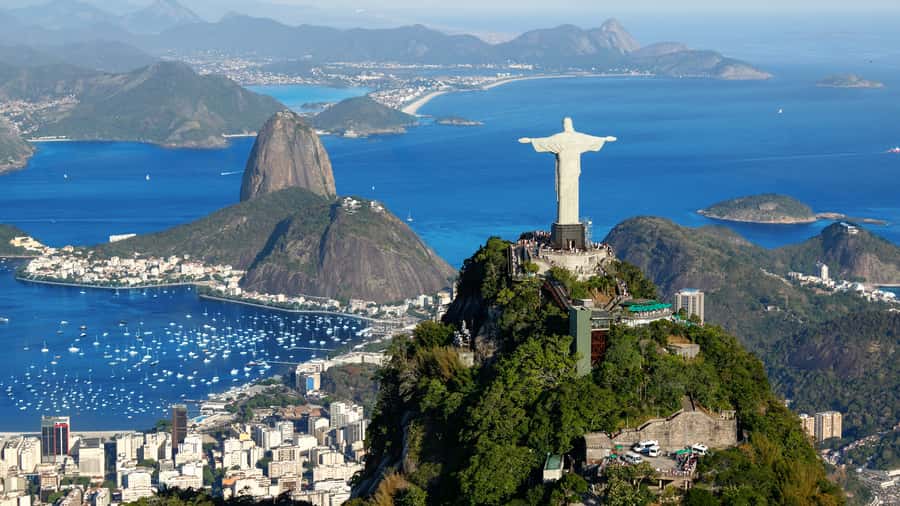Rio: Christ Redeemer by Train & City Highlights Morning Tour - Maracanã, Rio’s soccer landmark