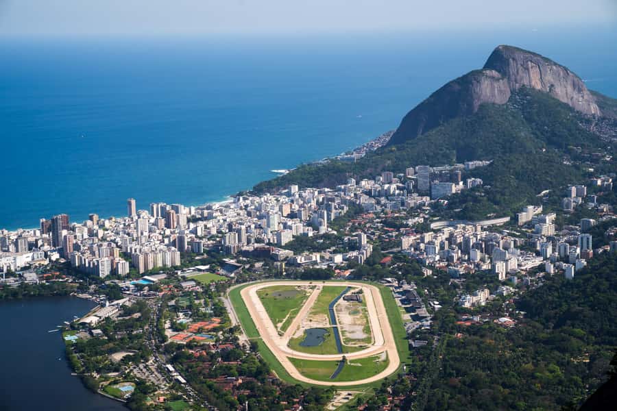 Rio: Christ the Redeemer & Selarón Steps Half-Day Tour - What the guide adds to the short schedule