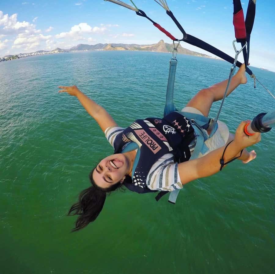 Rio de Janeiro: 2-Hour Boat Trip with Parasailing - What the $110 price buys you