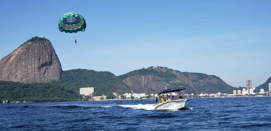 Rio de Janeiro: 2-Hour Boat Trip with Parasailing - Getting fitted for the parasail