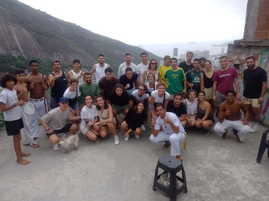 Rio de Janeiro: 4-Hour Guided Tour of Rocinha Favela - Walking through Rocinha’s narrow streets