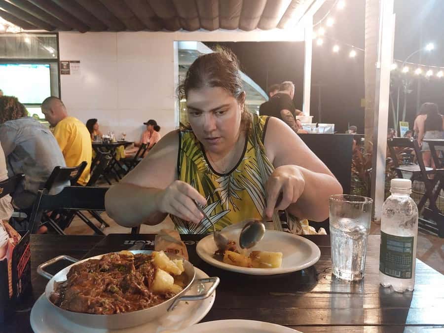 Rio de Janeiro: Barra da Tijuca Walk & Food Tour with Drinks - Walking from the beachfront to Olegário Maciel Avenue