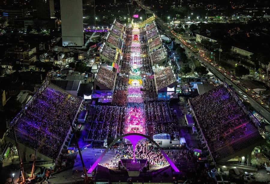 Rio de Janeiro: Be a true Rio's local for a day - Tour - Shopping through Sahara district