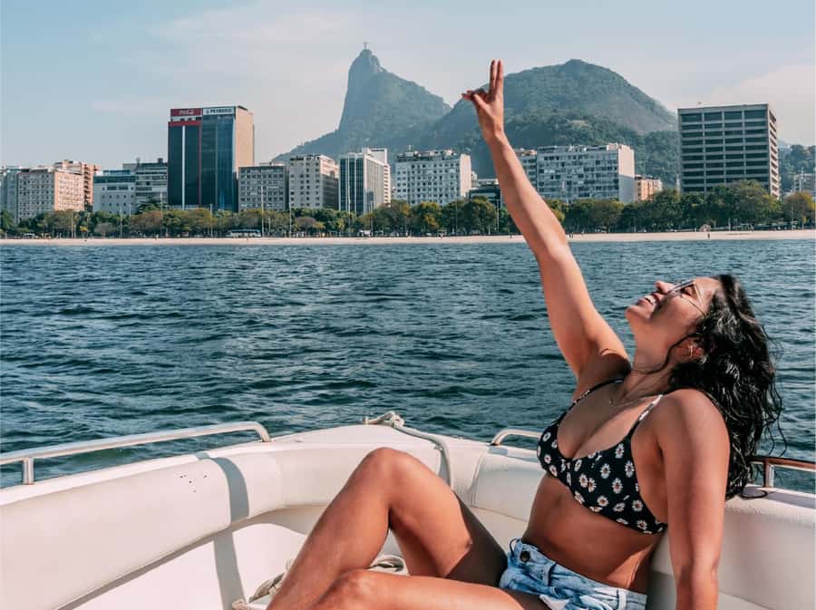 Rio de Janeiro: Boat Tour - Sunset with Beer - São João Fort and Sugarloaf from the bay