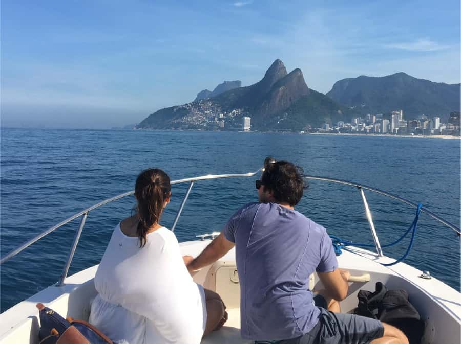 Rio de Janeiro: Boat Tour - Sunset with Beer - Who will enjoy this Rio boat ride most