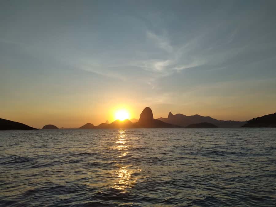 Rio de Janeiro: Boat Tour - Sunset with Beer - Should you book the sunset speedboat?