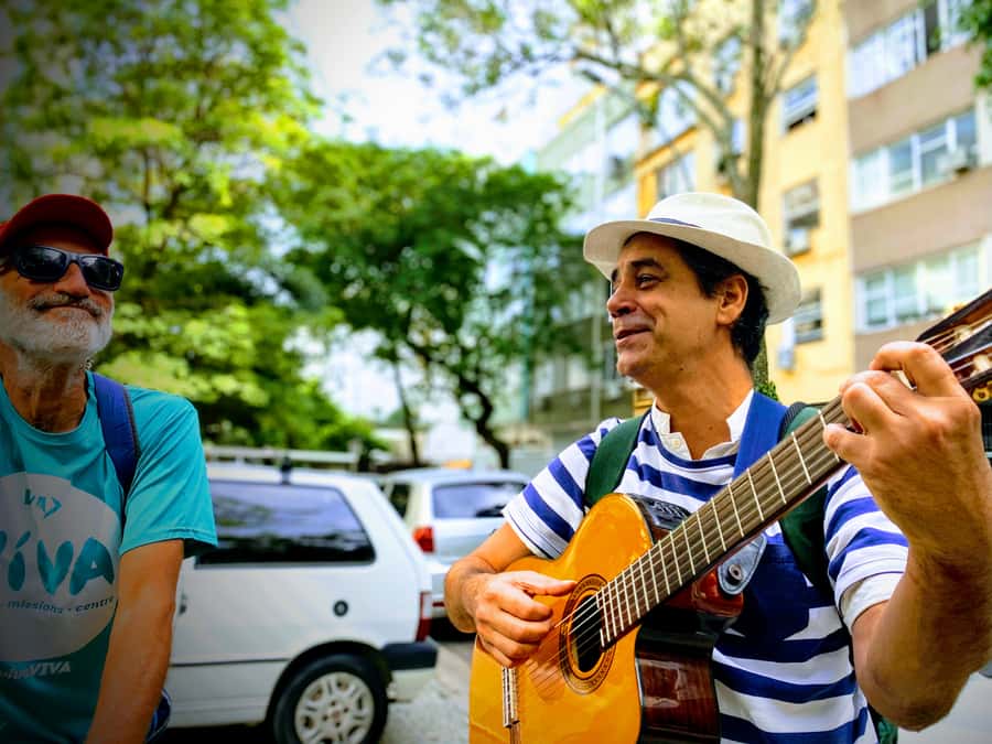 Rio de Janeiro: Bossa Nova Walking Tour with Guide - From Ipanema to Copacabana by the shore