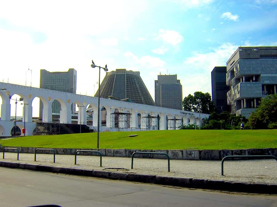 Rio de Janeiro Downtown Tour - Avenida Presidente Vargas and Rio’s civic center