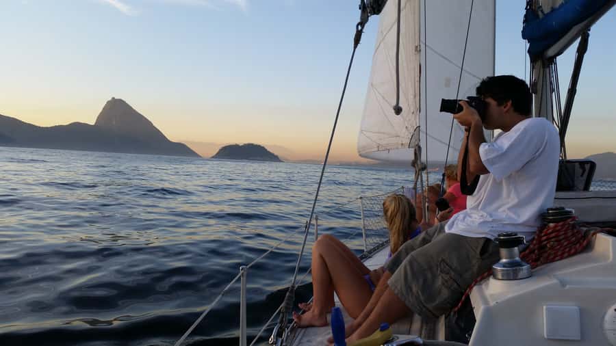 Rio de Janeiro: Guanabara Bay Sunset Sailing Tour & Drinks - Why Rio looks better from Guanabara Bay