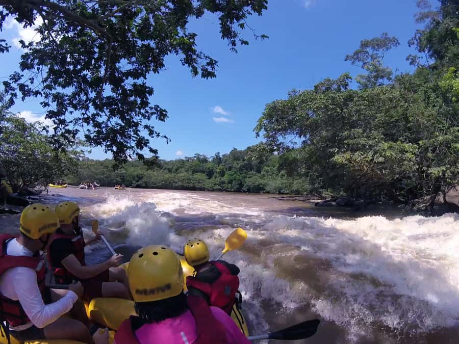 Rio de Janeiro: Guided River Rafting Tour - What the small group changes