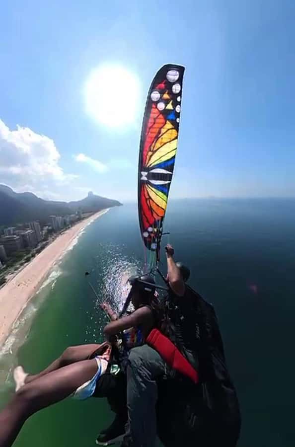 Rio de Janeiro: Hang Gliding or Paragliding Flight - The landing at Pepino Beach