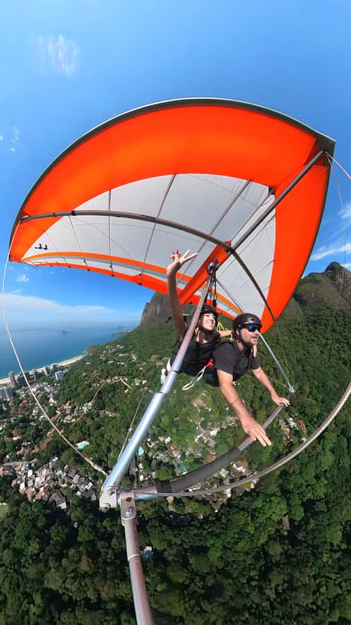 Rio de Janeiro: Hang Gliding or Paragliding Flights - Ricardo Hamond and the small-group setup