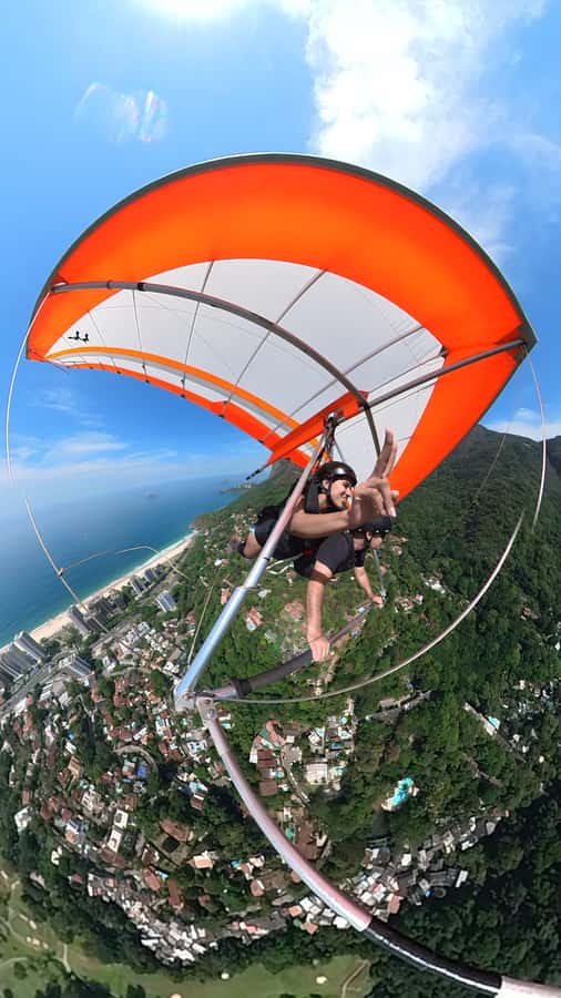 Rio de Janeiro: Hang Gliding or Paragliding Flights - Getting to São Conrado Beach