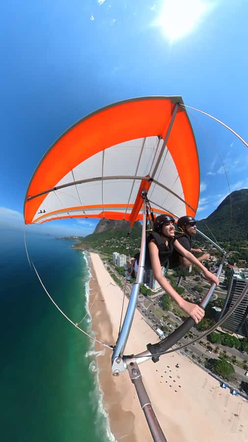 Rio de Janeiro: Hang Gliding or Paragliding Flights - Safety, nerves, and physical requirements