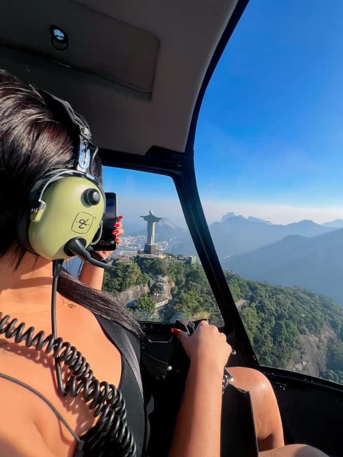 Rio de Janeiro: Helicopter Flight Christ the Redeemer 30 min - São Conrado, Rocinha, and the Two Brothers