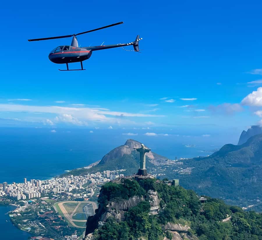 Rio de Janeiro: Helicopter Flight Christ the Redeemer 30 min - Jockey Club, the lagoon, and Tijuca Forest
