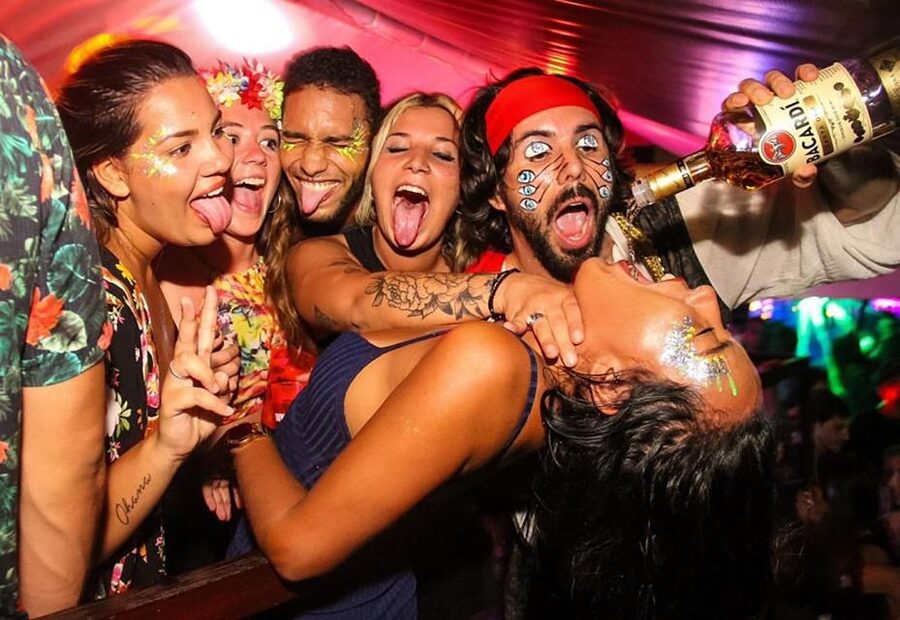 Rio de Janeiro: Late Night Boat Party with DJ and Dancing - Weather, cancellations, and practical limits