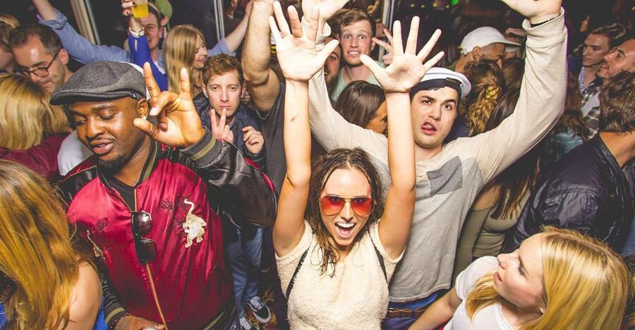 Rio de Janeiro: Late Night Boat Party with DJ and Dancing - A nightclub that moves through Rio’s night