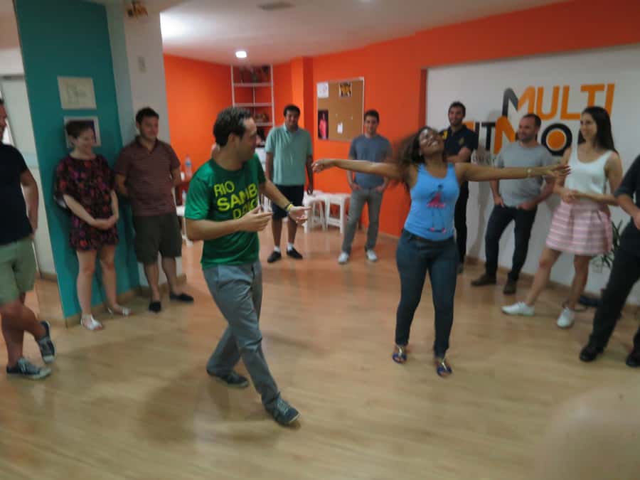 Rio de Janeiro: Local Experience in Forró dance - The one-hour class: frame, rhythm, and footwork