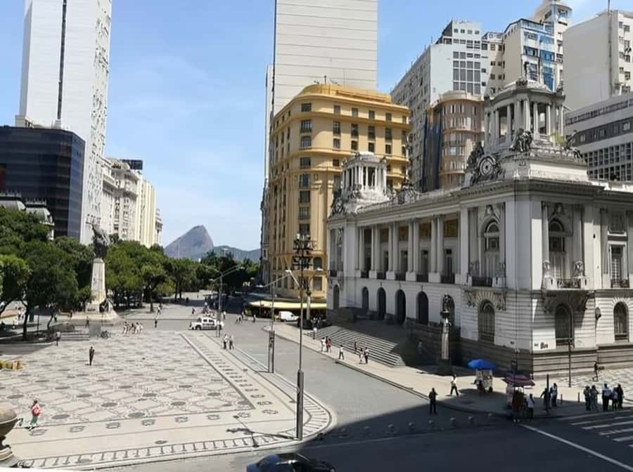Rio de Janeiro : Must-See Sites Walking Tour With A Guide - Walking Conditions, Tickets, and Time