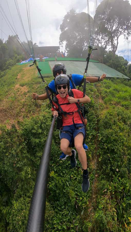 Rio de janeiro : Paragliding Tandem Flights over Rio - Starting at Pepino Beach in São Conrado