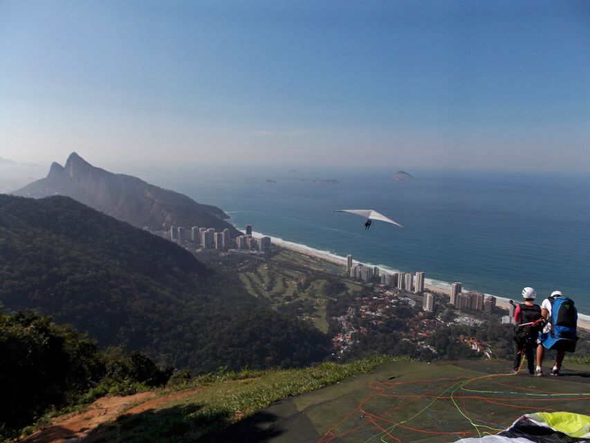 Rio de Janeiro: Pedra Bonita & Tijuca Forest Hike Tour - Pickup, timing, and group size