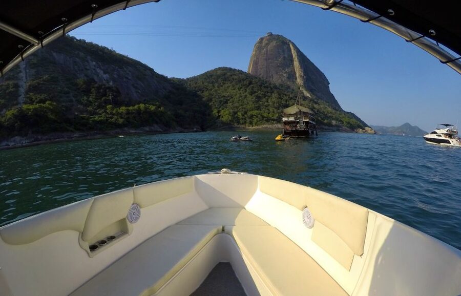 Rio de Janeiro: Private Speedboat Trip - What to pack for a comfortable afternoon