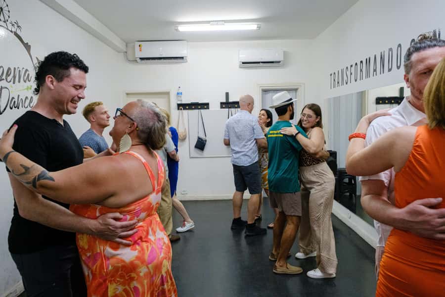 Rio de Janeiro: Samba Class and Samba Night Tour - Who should book this samba night?