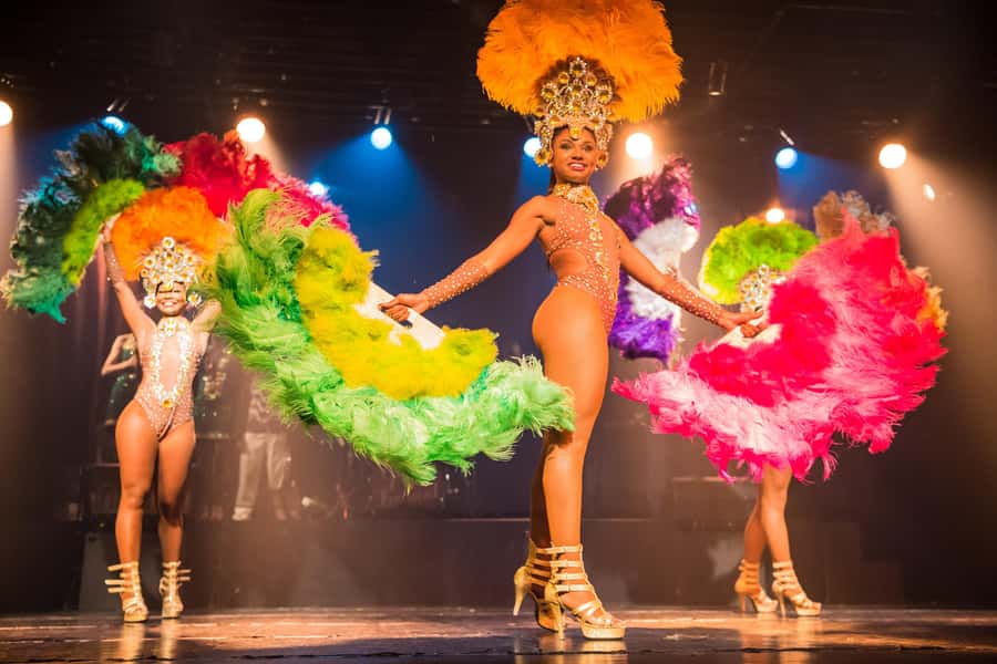 Rio de Janeiro: Samba Show Admission & Transfer - Who will enjoy this night most?