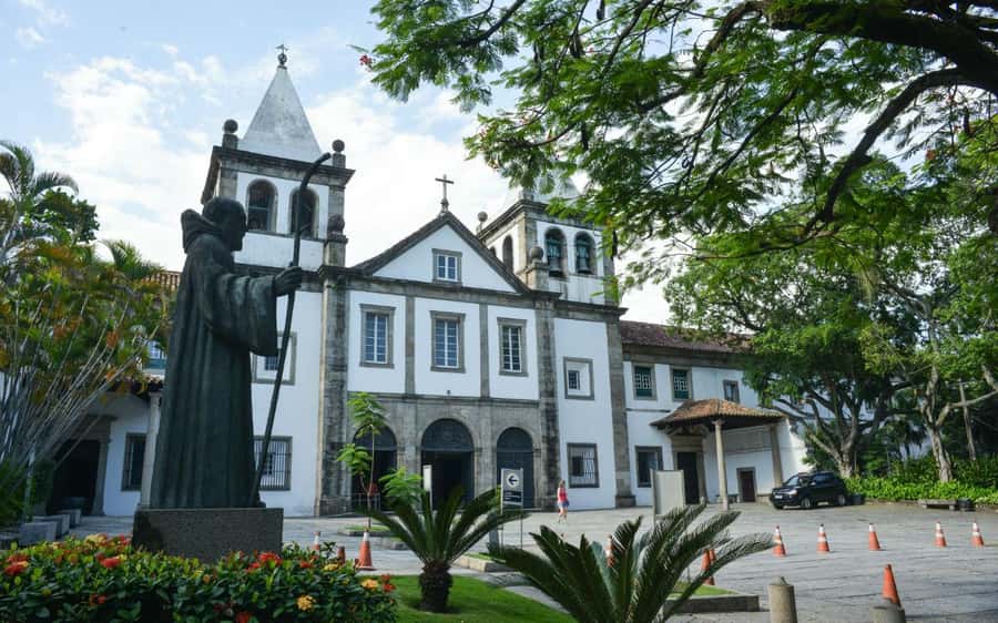 Rio de Janeiro: Skip-The-Line Private Sugarloaf & City Tour - Accessibility, pace, and practical limits