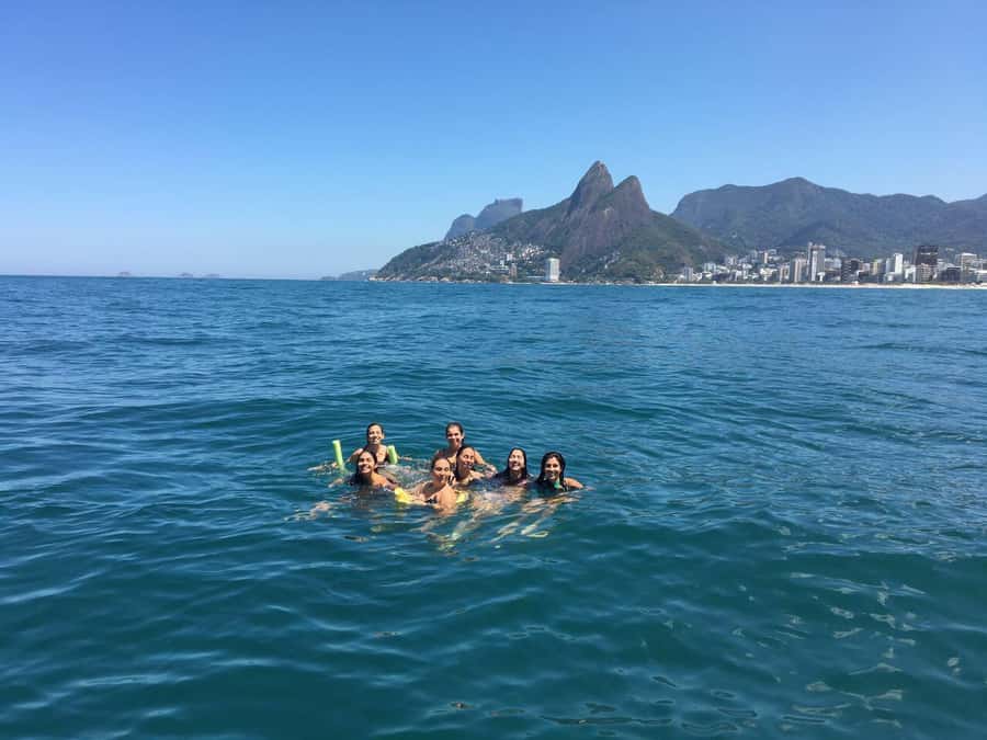 Rio de Janeiro: SpeedBoat Tour - Beach Tour with Beer - Cagarras Islands and the swimming stops
